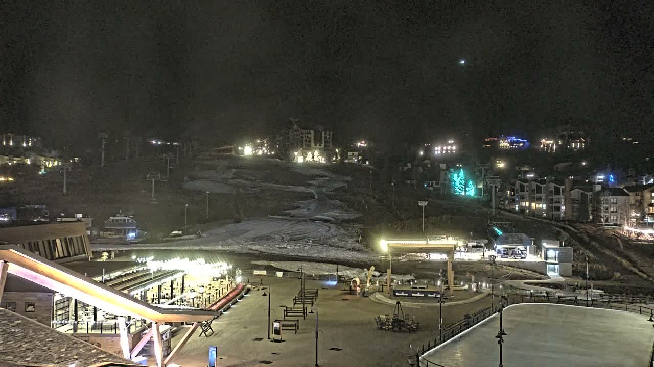 Steamboat Springs Ski Village Square & Ski Slopes Live Cam - Steamboat Springs, Routt County, Colorado, USA
