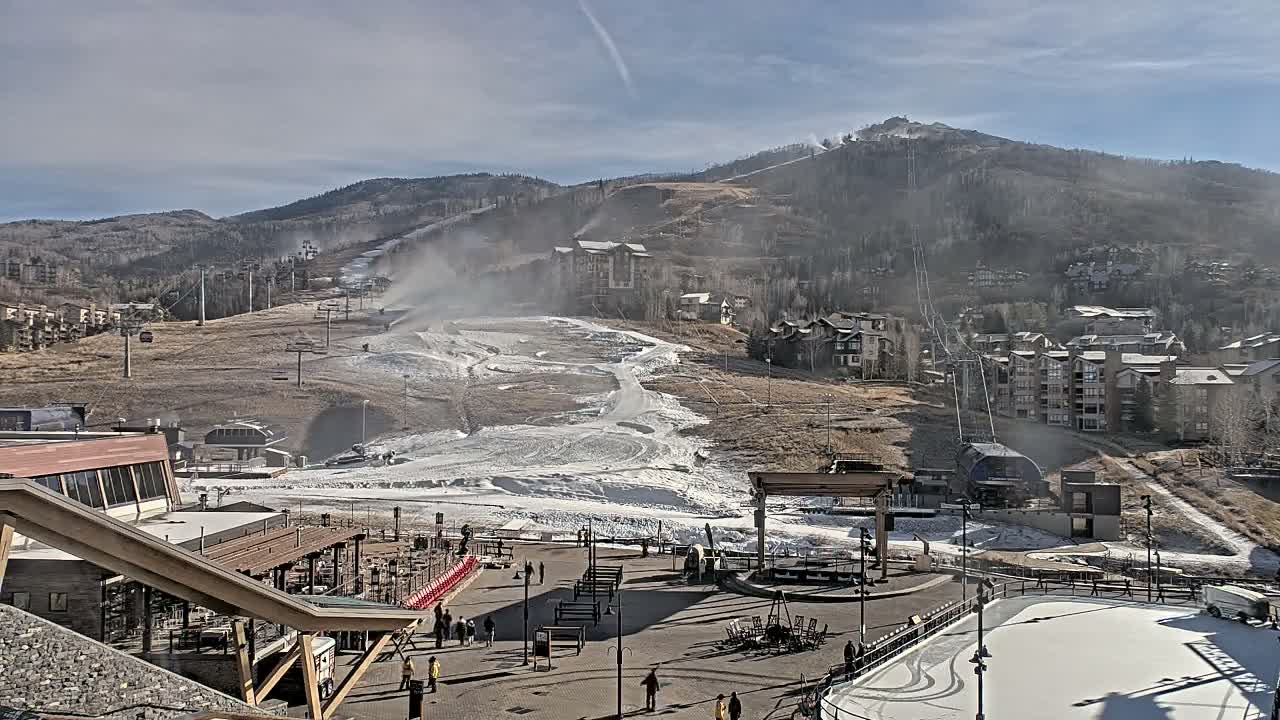 Steamboat Springs Ski Village Square & Ski Slopes Live Cam - Steamboat Springs, Routt County, Colorado, USA