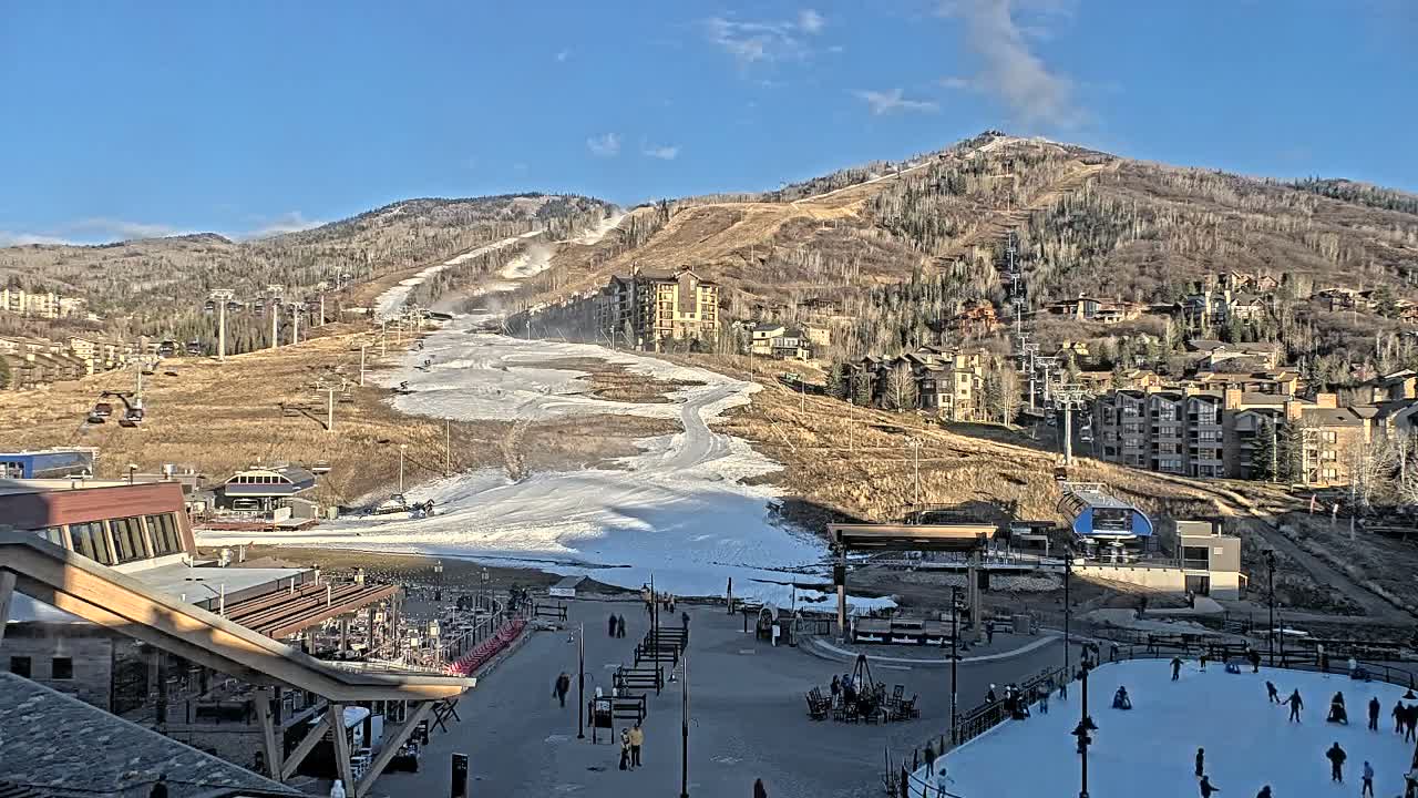 Steamboat Springs Ski Village Square & Ski Slopes Live Cam - Steamboat Springs, Routt County, Colorado, USA