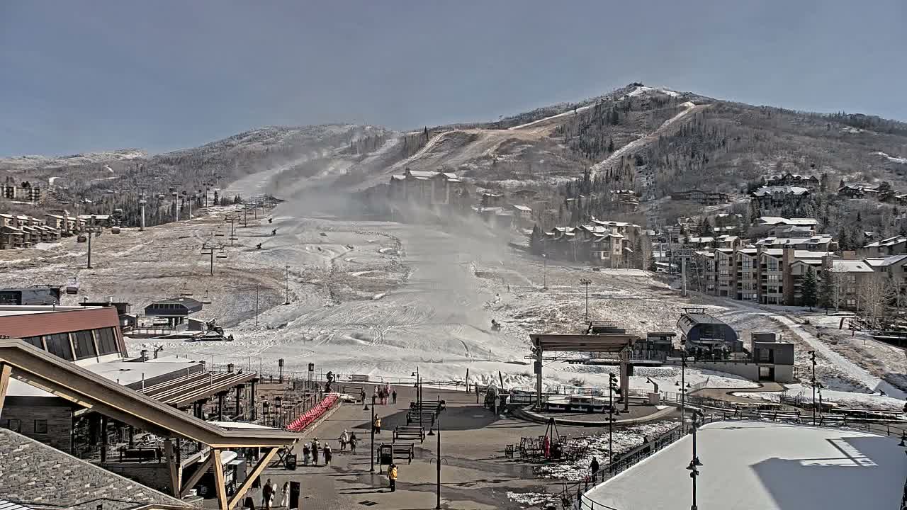 Steamboat Springs Ski Village Square & Ski Slopes Live Cam - Steamboat Springs, Routt County, Colorado, USA