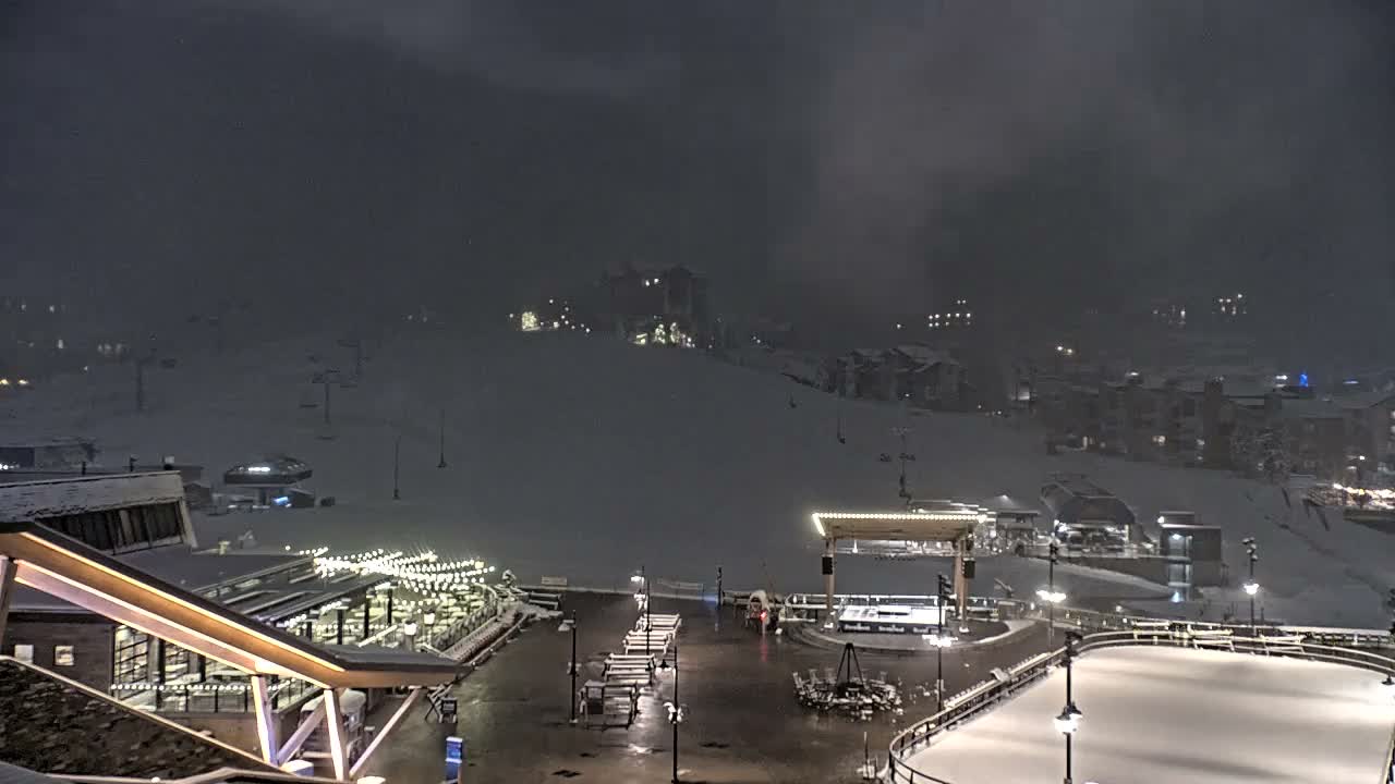 Steamboat Springs Ski Village Square & Ski Slopes Live Cam - Steamboat Springs, Routt County, Colorado, USA