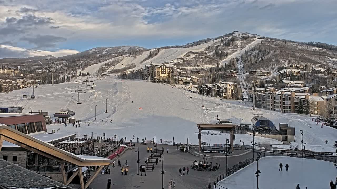 Steamboat Springs Ski Village Square & Ski Slopes Live Cam - Steamboat Springs, Routt County, Colorado, USA