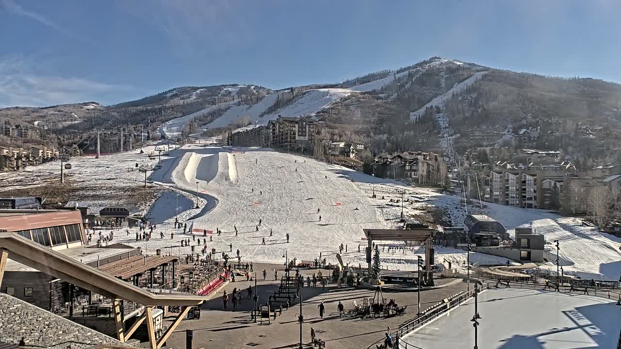 Steamboat Springs Ski Village Square & Ski Slopes Live Cam - Steamboat Springs, Routt County, Colorado, USA