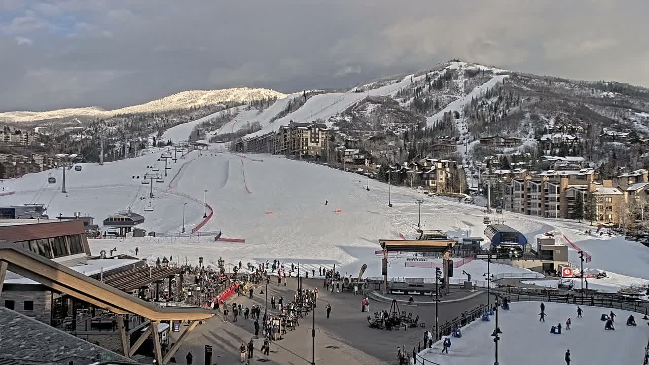 Steamboat Springs Ski Village Square & Ski Slopes Live Cam - Steamboat Springs, Routt County, Colorado, USA