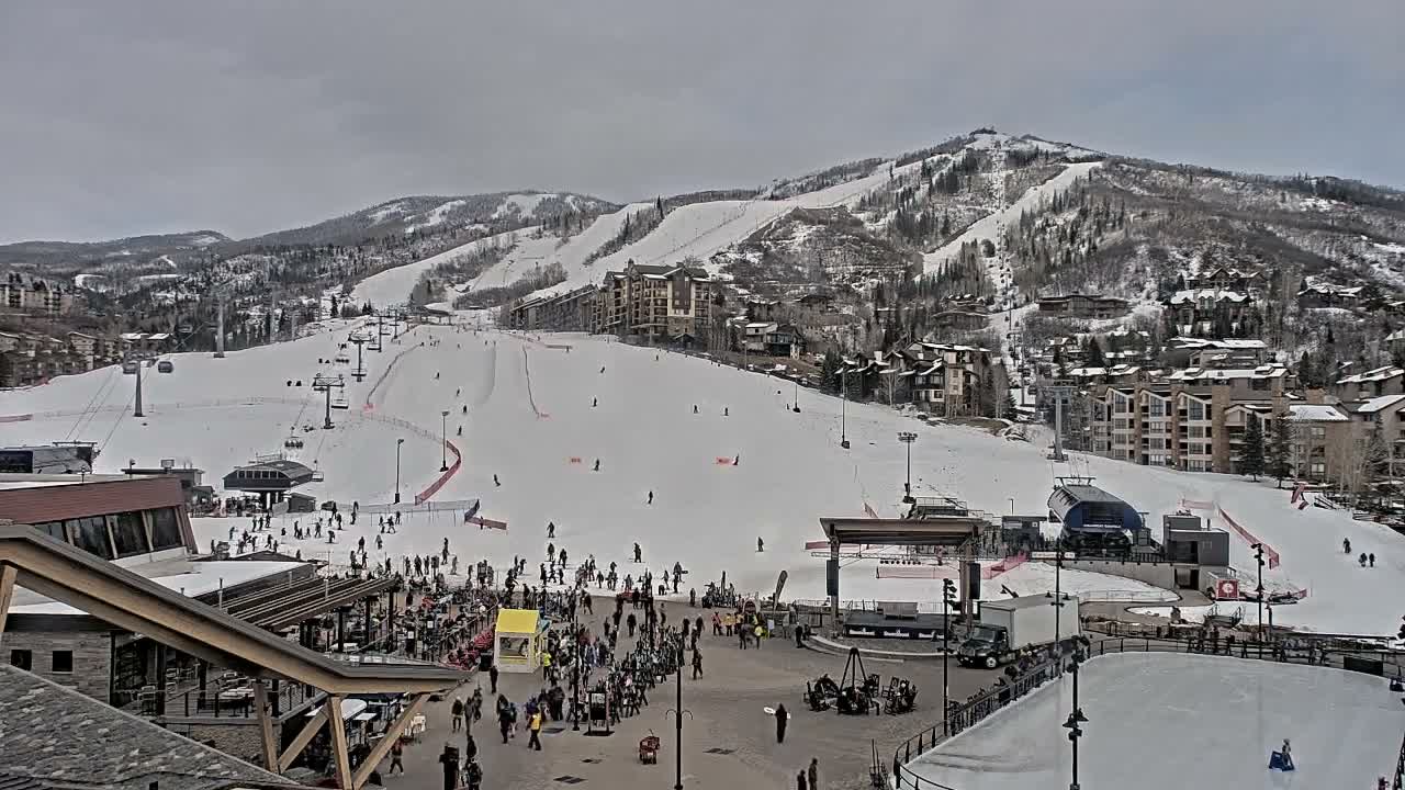 Steamboat Springs Ski Village Square & Ski Slopes Live Cam - Steamboat Springs, Routt County, Colorado, USA