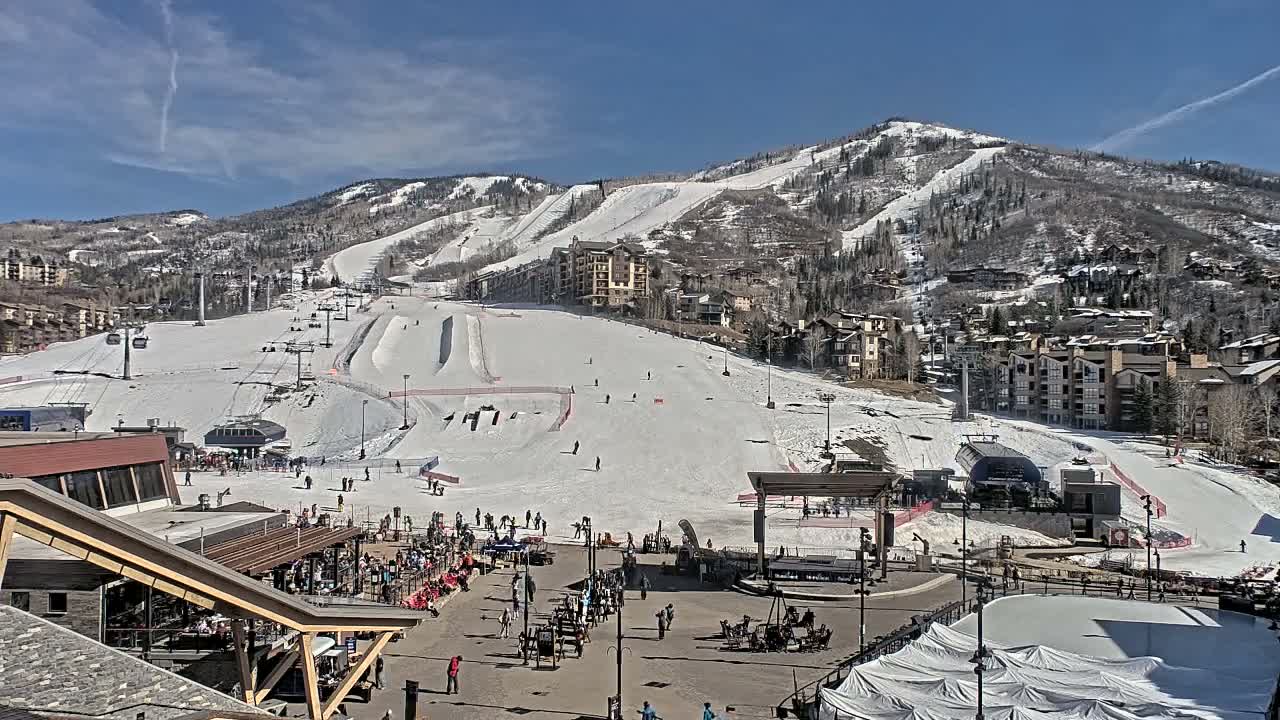 Steamboat Springs Ski Village Square & Ski Slopes Live Cam - Steamboat Springs, Routt County, Colorado, USA