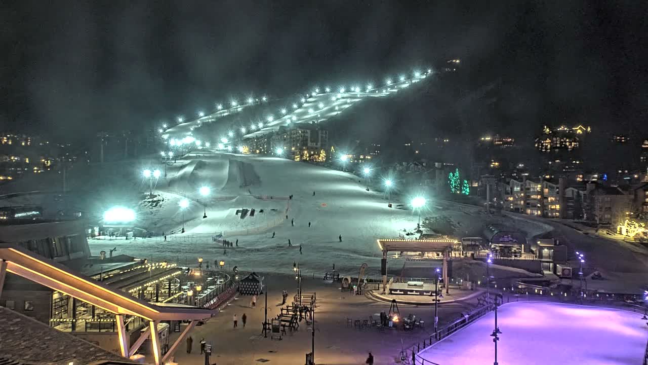 Steamboat Springs Ski Village Square & Ski Slopes Live Cam - Steamboat Springs, Routt County, Colorado, USA
