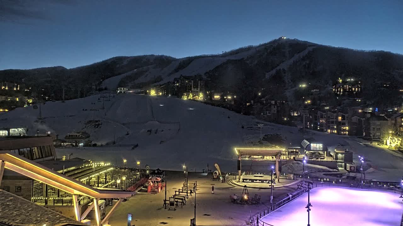 Steamboat Springs Ski Village Square & Ski Slopes Live Cam - Steamboat Springs, Routt County, Colorado, USA