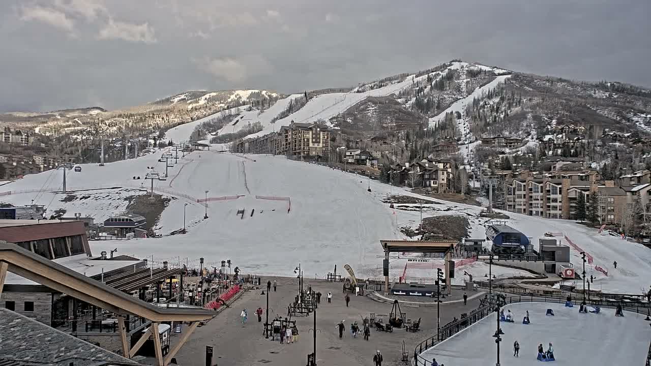 Steamboat Springs Ski Village Square & Ski Slopes Live Cam - Steamboat Springs, Routt County, Colorado, USA