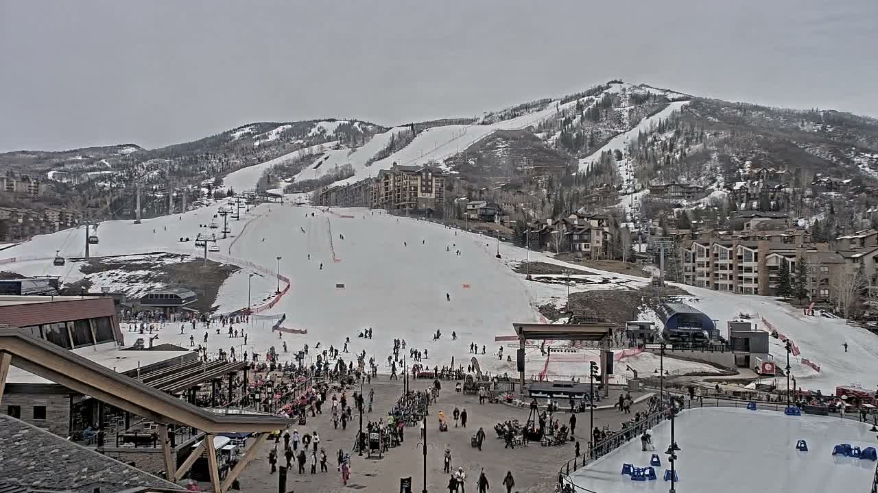 Steamboat Springs Ski Village Square & Ski Slopes Live Cam - Steamboat Springs, Routt County, Colorado, USA