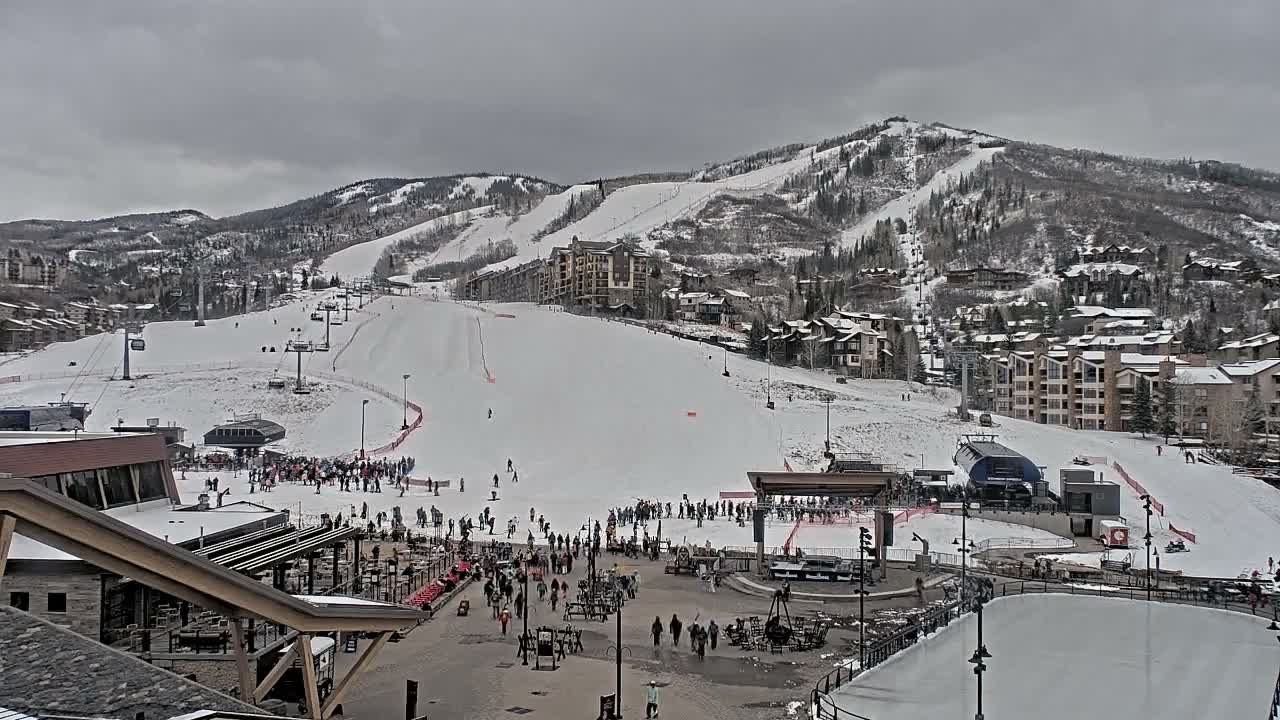 Steamboat Springs Ski Village Square & Ski Slopes Live Cam - Steamboat Springs, Routt County, Colorado, USA