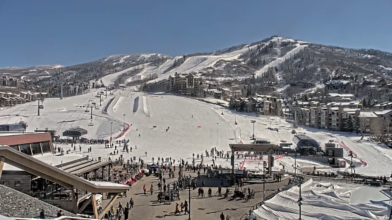 Steamboat Springs Ski Village Square & Ski Slopes Live Cam - Steamboat Springs, Routt County, Colorado, USA