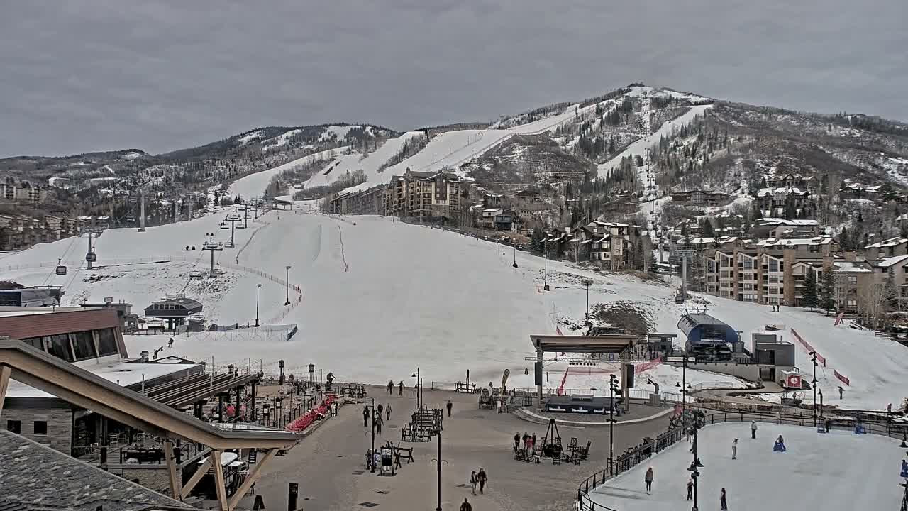Steamboat Springs Ski Village Square & Ski Slopes Live Cam - Steamboat Springs, Routt County, Colorado, USA