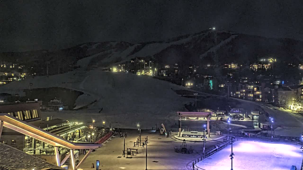 Steamboat Springs Ski Village Square & Ski Slopes Live Cam - Steamboat Springs, Routt County, Colorado, USA