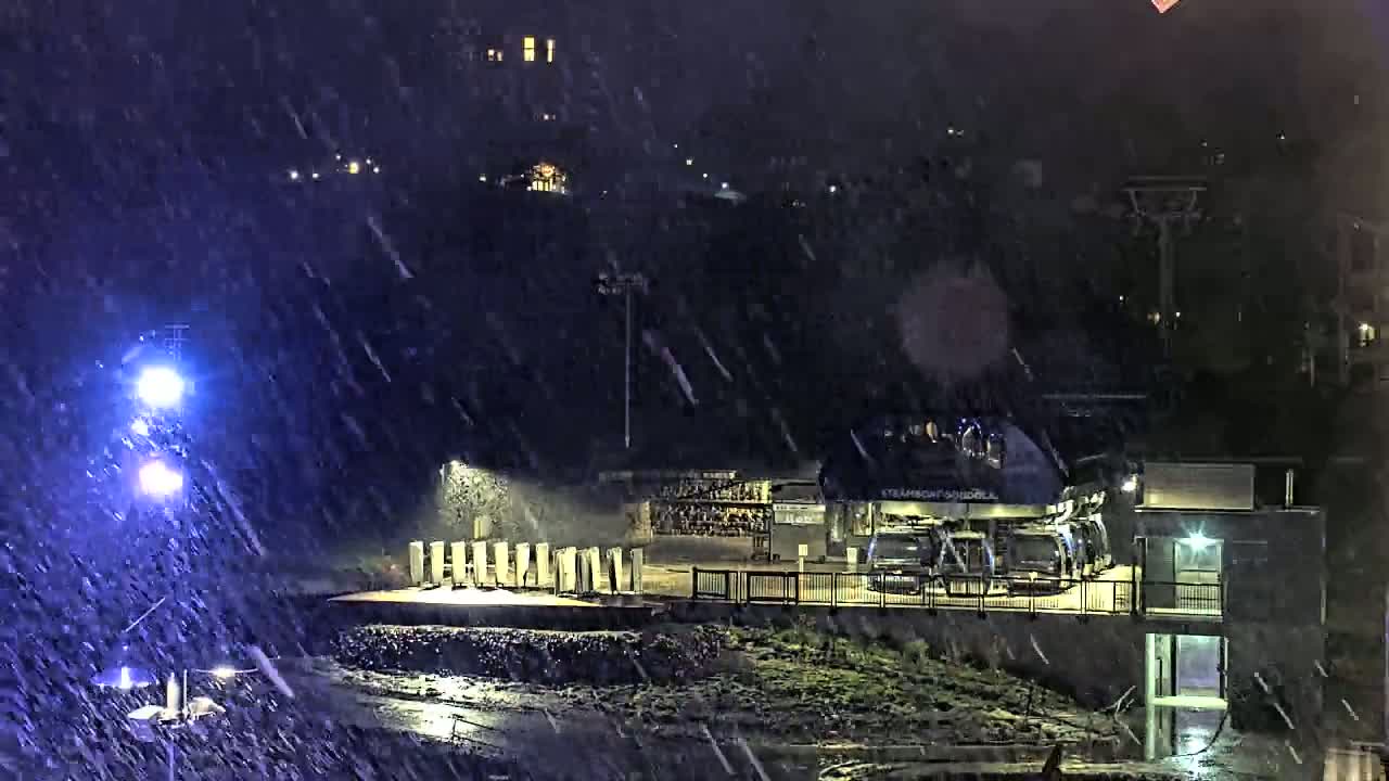 Steamboat Gondola Ropeway & Ski Slopes Live Cam - Steamboat Springs, Routt County, Colorado, USA
