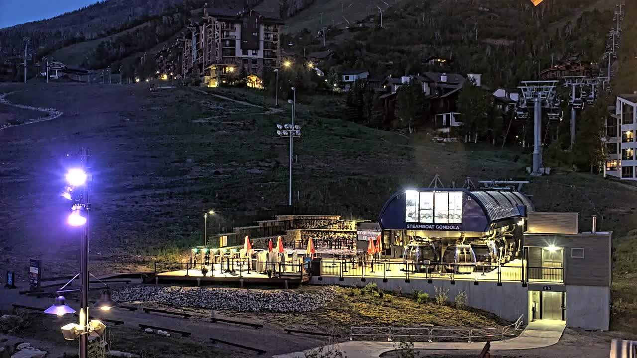 Steamboat Gondola Ropeway & Ski Slopes Live Cam - Steamboat Springs, Routt County, Colorado, USA
