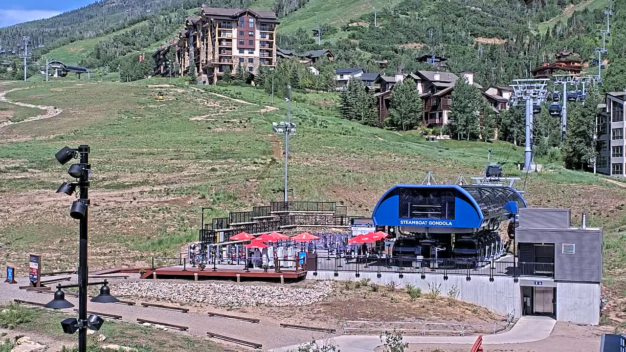 Steamboat Gondola Ropeway & Ski Slopes Live Cam - Steamboat Springs, Routt County, Colorado, USA