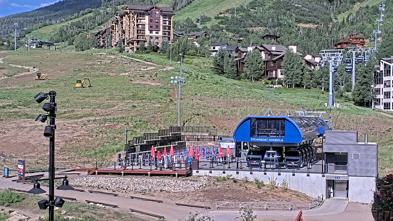 Steamboat Gondola Ropeway & Ski Slopes Live Cam - Steamboat Springs, Routt County, Colorado, USA