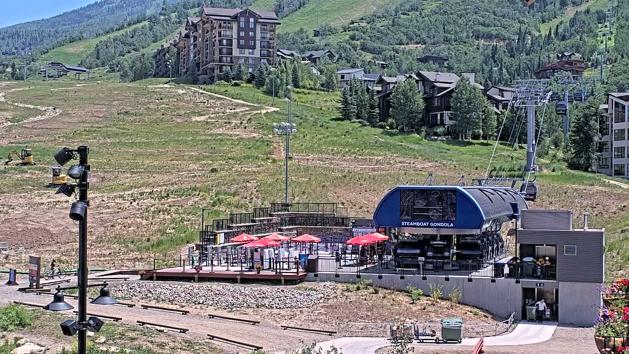 Steamboat Gondola Ropeway & Ski Slopes Live Cam - Steamboat Springs, Routt County, Colorado, USA