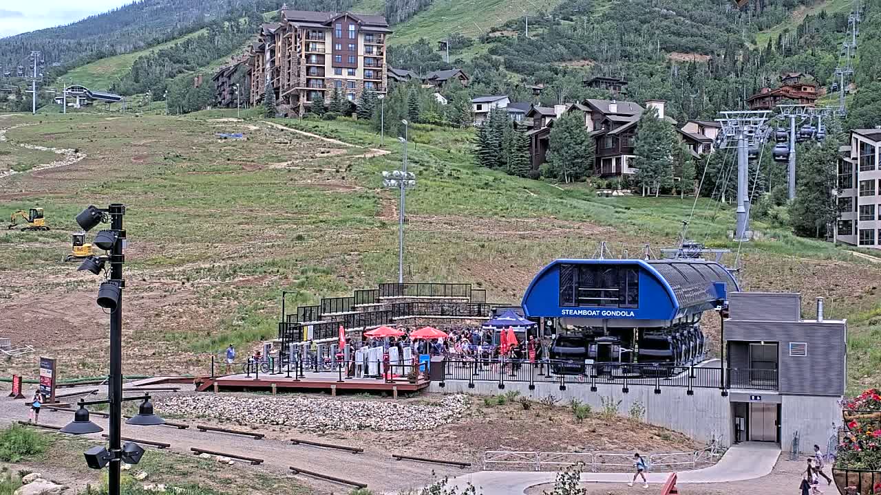 Steamboat Gondola Ropeway & Ski Slopes Live Cam - Steamboat Springs, Routt County, Colorado, USA