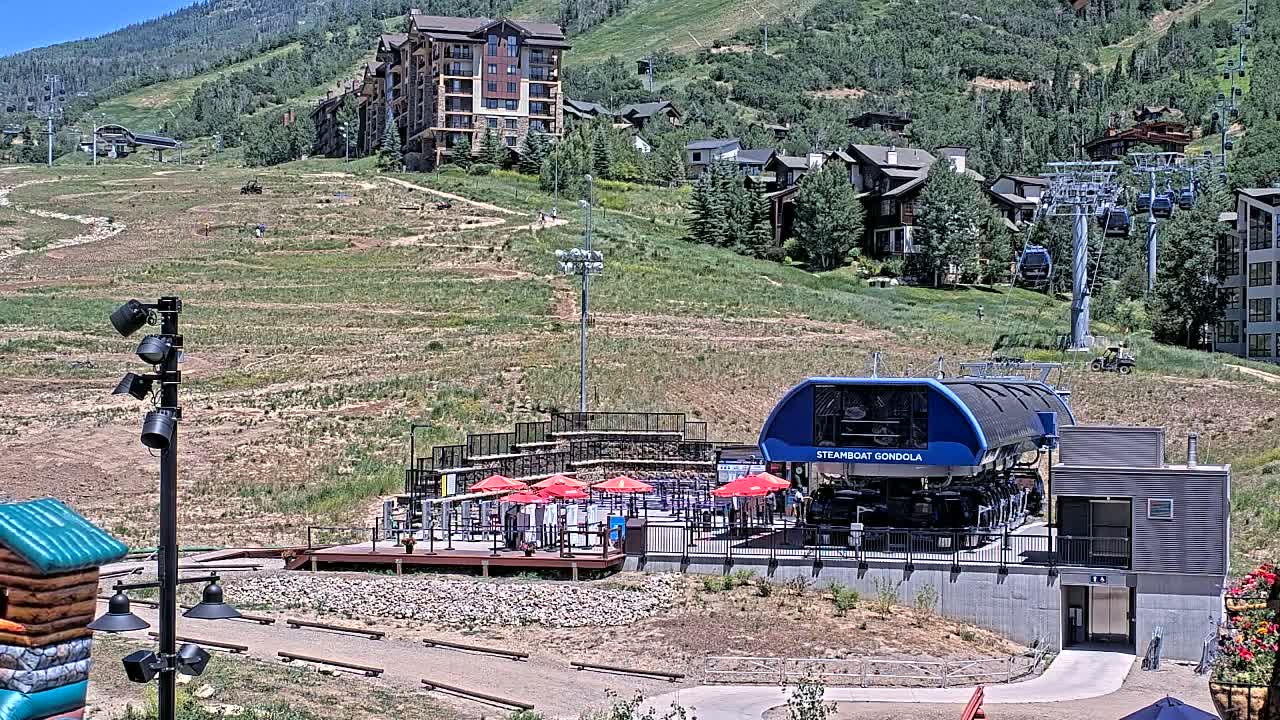 Steamboat Gondola Ropeway & Ski Slopes Live Cam - Steamboat Springs, Routt County, Colorado, USA
