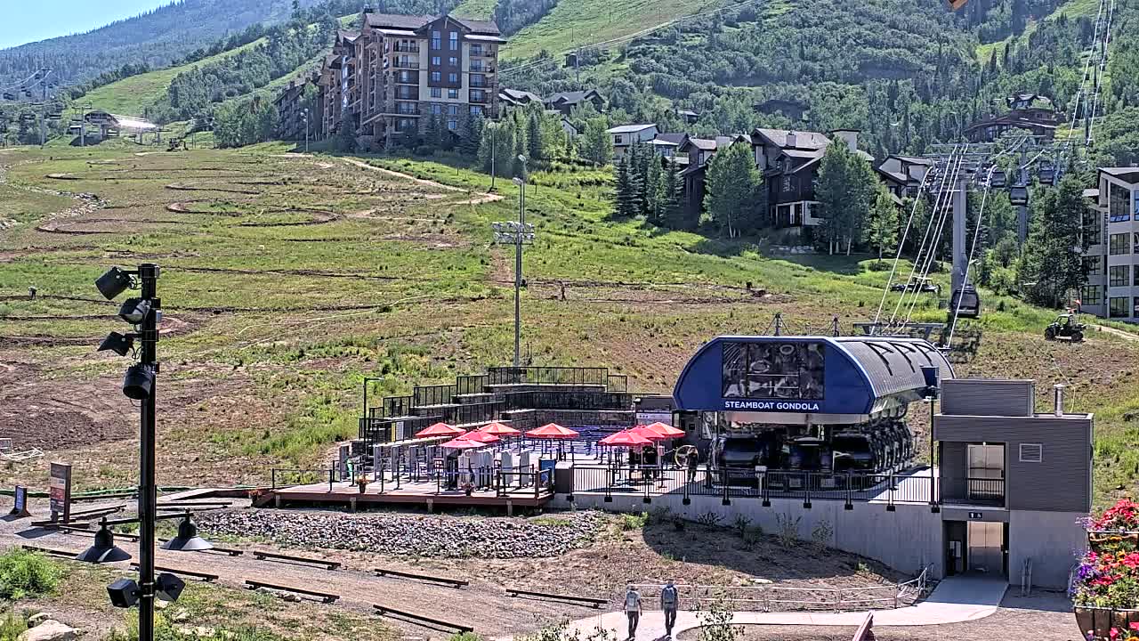 Steamboat Gondola Ropeway & Ski Slopes Live Cam - Steamboat Springs, Routt County, Colorado, USA