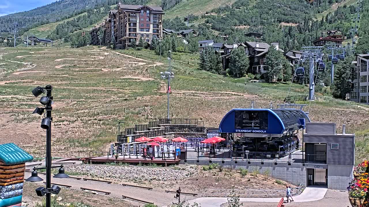 Steamboat Gondola Ropeway & Ski Slopes Live Cam - Steamboat Springs, Routt County, Colorado, USA