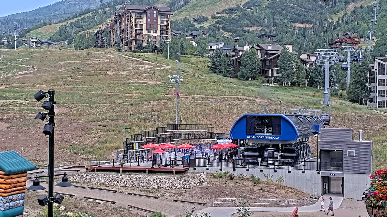 Steamboat Gondola Ropeway & Ski Slopes Live Cam - Steamboat Springs, Routt County, Colorado, USA