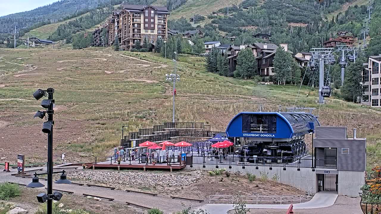 Steamboat Gondola Ropeway & Ski Slopes Live Cam - Steamboat Springs, Routt County, Colorado, USA