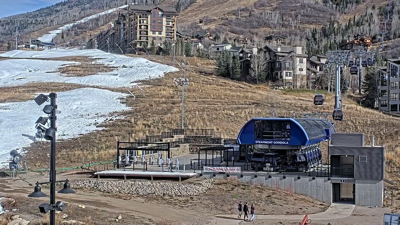 Steamboat Gondola Ropeway & Ski Slopes Live Cam - Steamboat Springs, Routt County, Colorado, USA