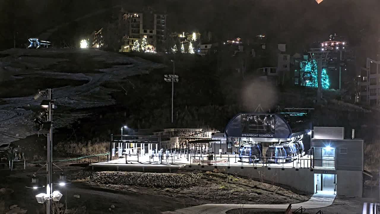 Steamboat Gondola Ropeway & Ski Slopes Live Cam - Steamboat Springs, Routt County, Colorado, USA