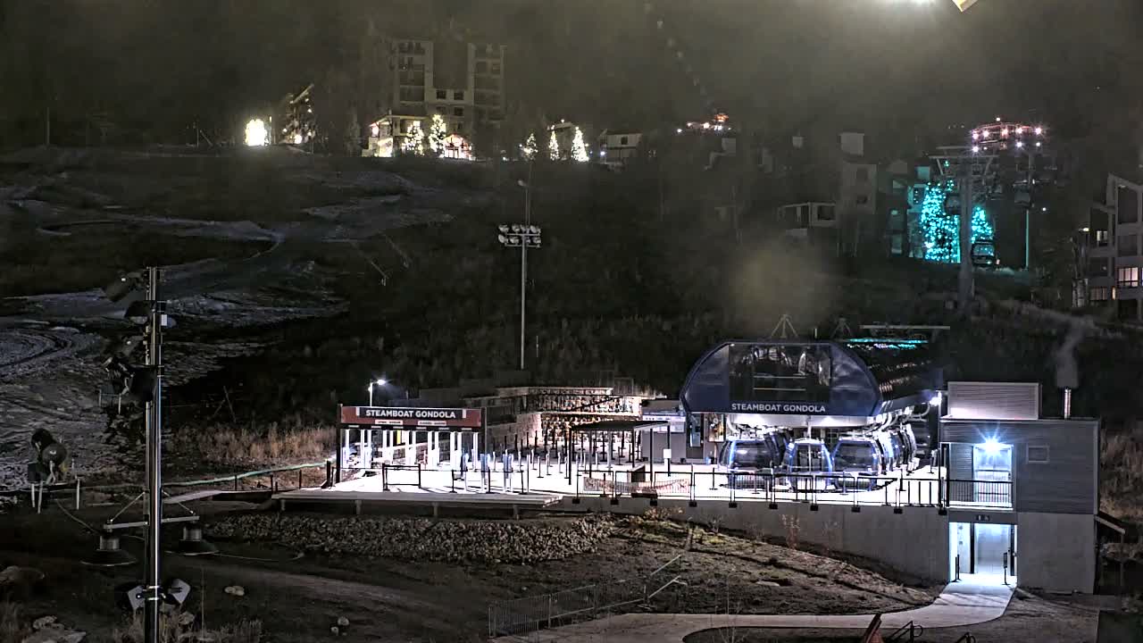 Steamboat Gondola Ropeway & Ski Slopes Live Cam - Steamboat Springs, Routt County, Colorado, USA