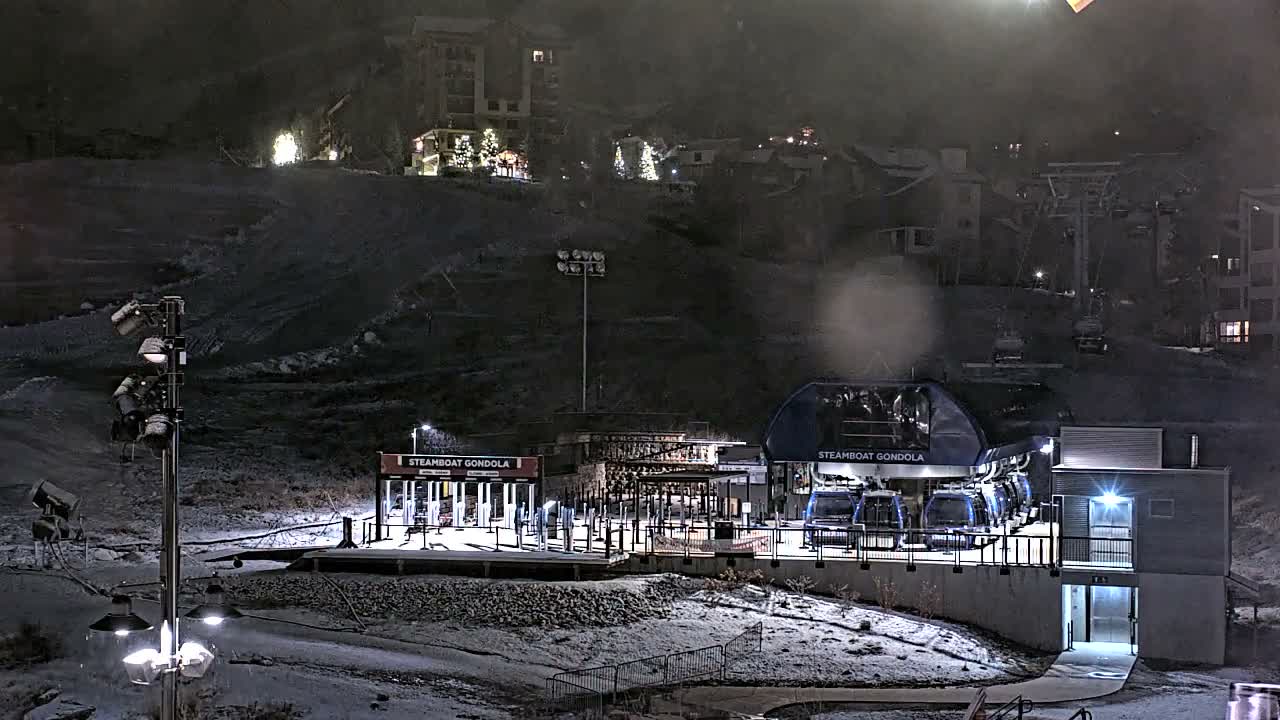 Steamboat Gondola Ropeway & Ski Slopes Live Cam - Steamboat Springs, Routt County, Colorado, USA