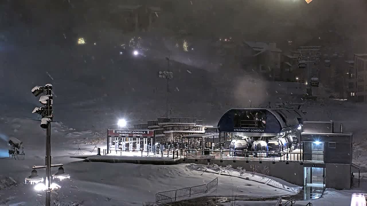 Steamboat Gondola Ropeway & Ski Slopes Live Cam - Steamboat Springs, Routt County, Colorado, USA