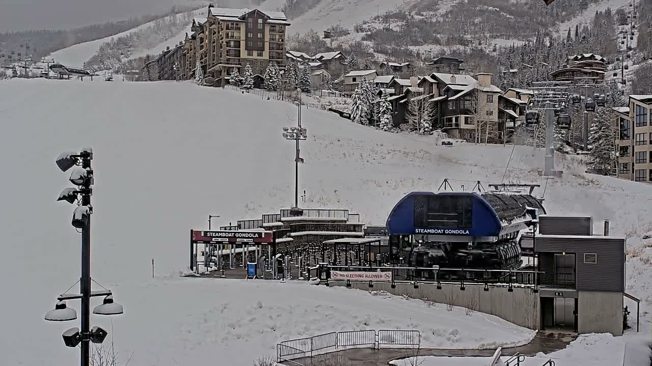 Steamboat Gondola Ropeway & Ski Slopes Live Cam - Steamboat Springs, Routt County, Colorado, USA