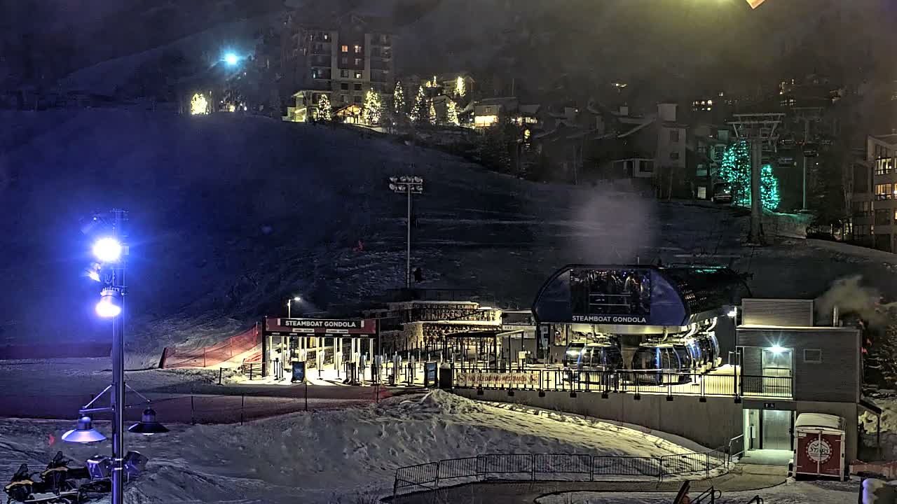 Steamboat Gondola Ropeway & Ski Slopes Live Cam - Steamboat Springs, Routt County, Colorado, USA