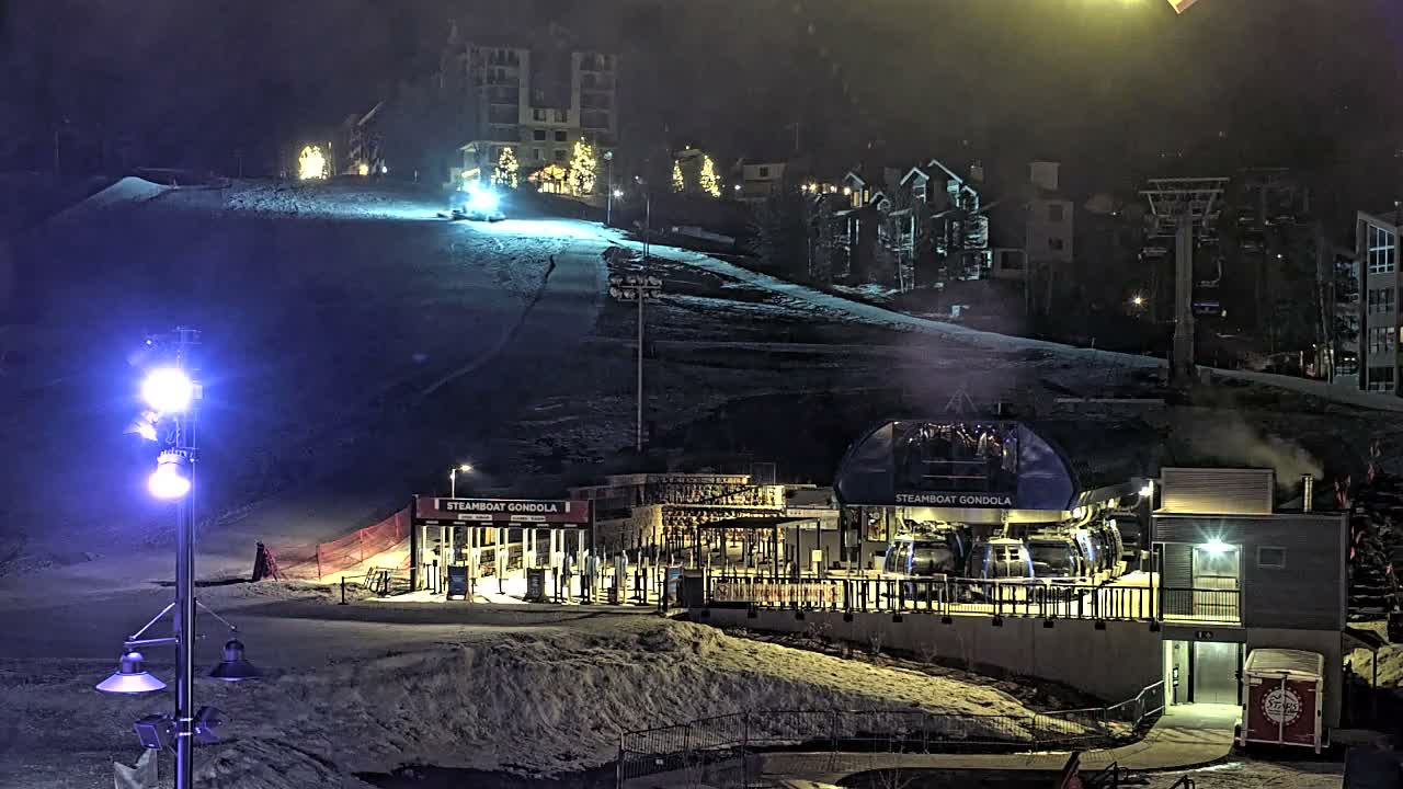 Steamboat Gondola Ropeway & Ski Slopes Live Cam - Steamboat Springs, Routt County, Colorado, USA