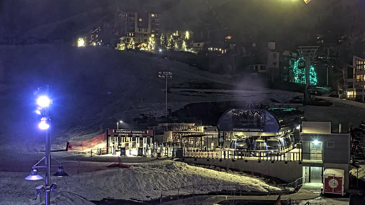 Steamboat Gondola Ropeway & Ski Slopes Live Cam - Steamboat Springs, Routt County, Colorado, USA