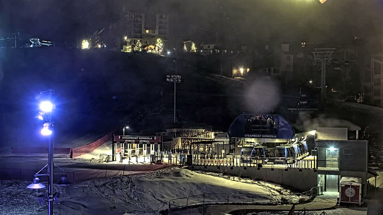 Steamboat Gondola Ropeway & Ski Slopes Live Cam - Steamboat Springs, Routt County, Colorado, USA