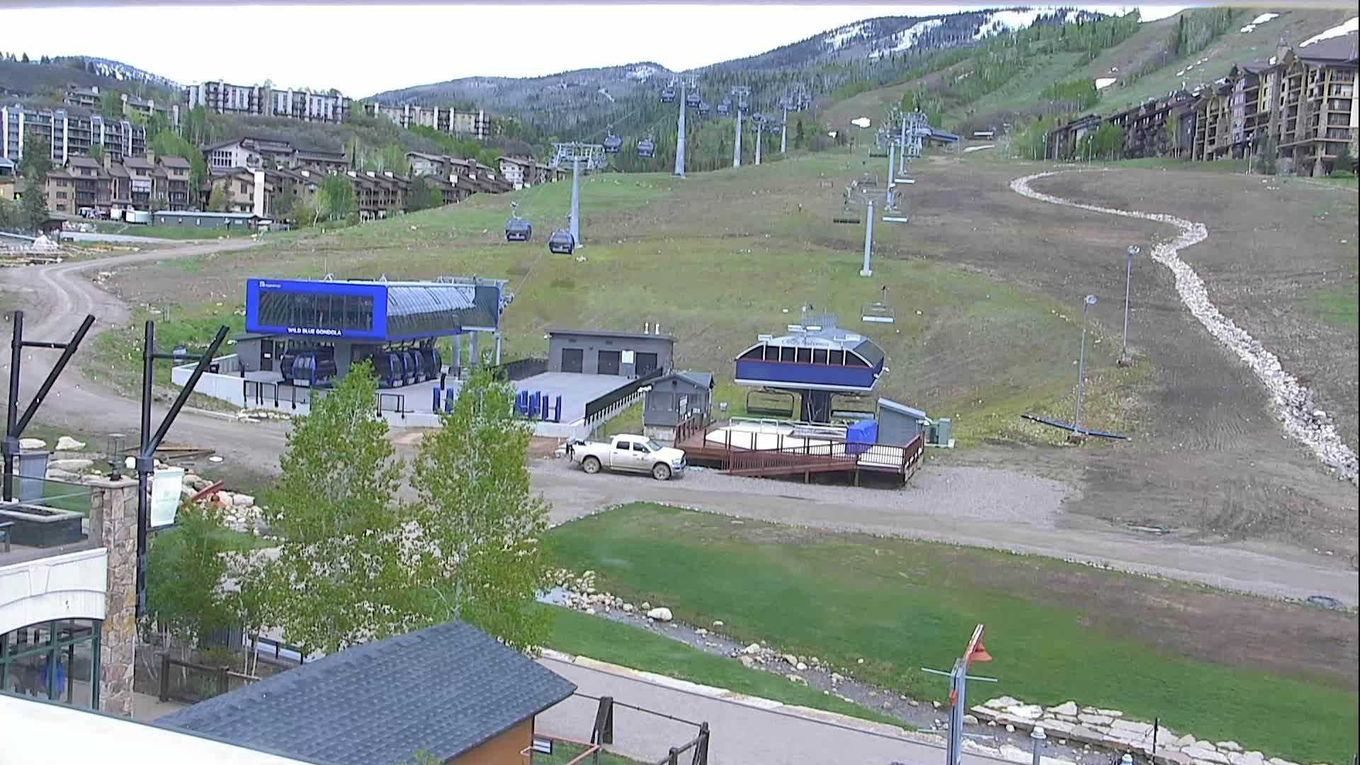 Steamboat Resort Christie Peak Express & Wild Blue Gondola Ropeway & Ski Slopes Live Cam - Steamboat Springs, Routt County, Colorado, USA