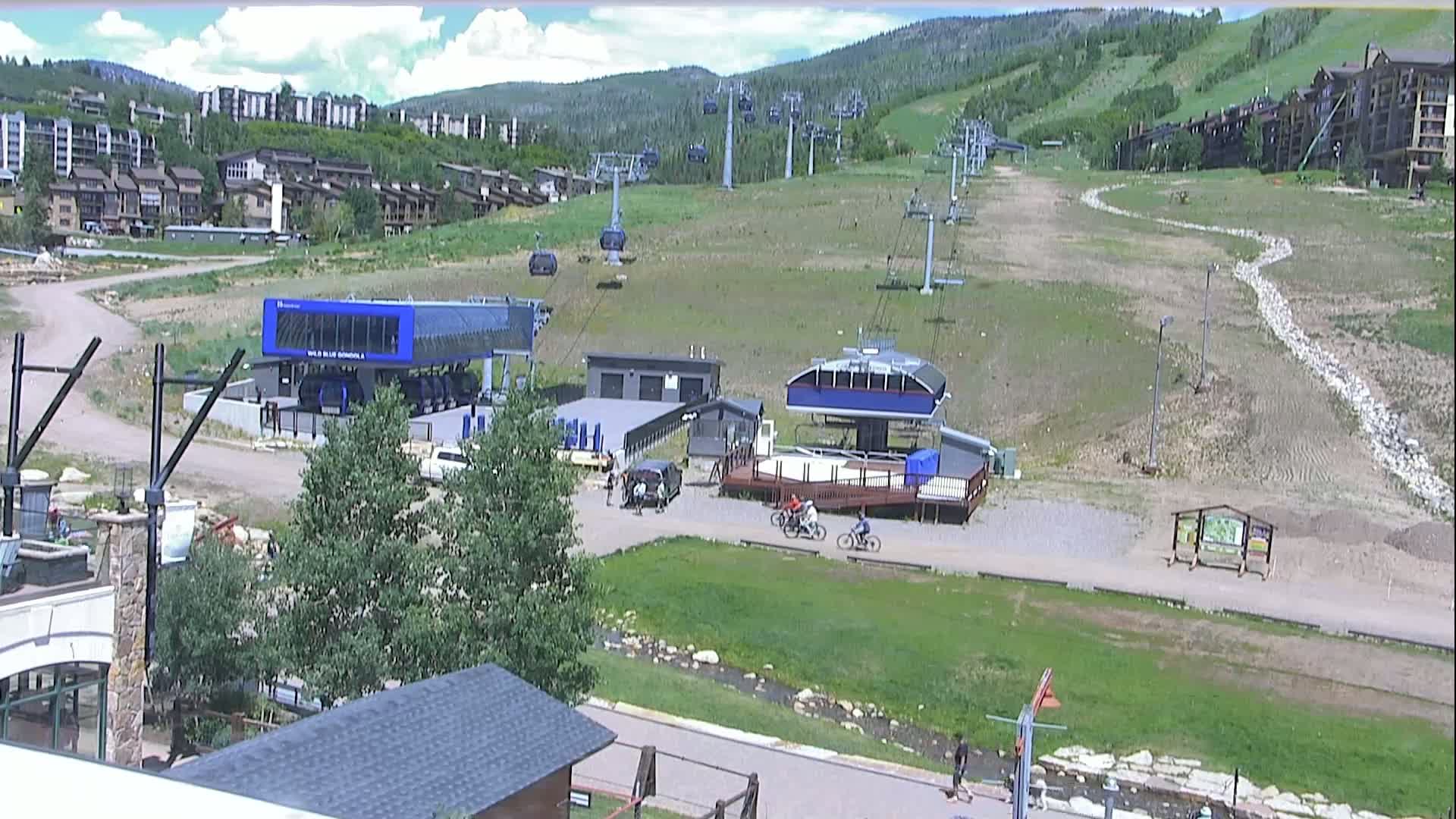 Steamboat Resort Christie Peak Express & Wild Blue Gondola Ropeway & Ski Slopes Live Cam - Steamboat Springs, Routt County, Colorado, USA