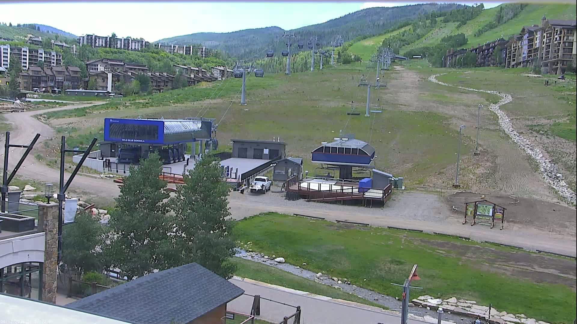 Steamboat Resort Christie Peak Express & Wild Blue Gondola Ropeway & Ski Slopes Live Cam - Steamboat Springs, Routt County, Colorado, USA