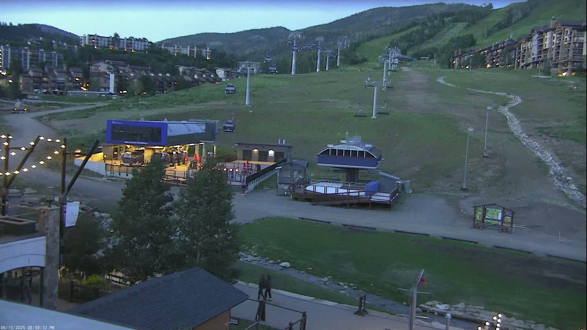 Steamboat Resort Christie Peak Express & Wild Blue Gondola Ropeway & Ski Slopes Live Cam - Steamboat Springs, Routt County, Colorado, USA