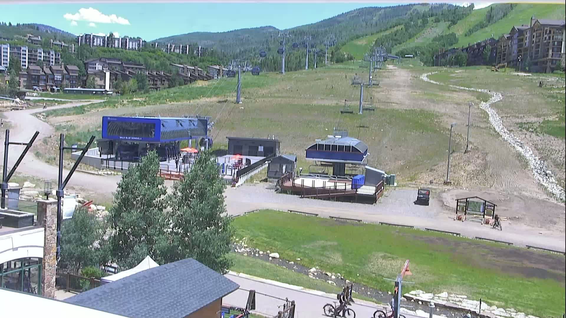 Steamboat Resort Christie Peak Express & Wild Blue Gondola Ropeway & Ski Slopes Live Cam - Steamboat Springs, Routt County, Colorado, USA