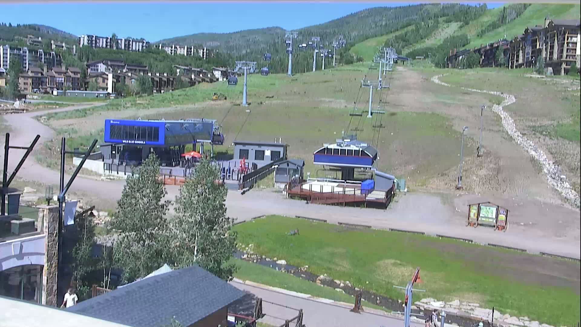 Steamboat Resort Christie Peak Express & Wild Blue Gondola Ropeway & Ski Slopes Live Cam - Steamboat Springs, Routt County, Colorado, USA