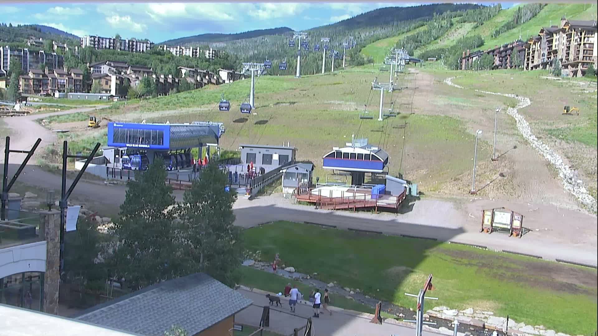 Steamboat Resort Christie Peak Express & Wild Blue Gondola Ropeway & Ski Slopes Live Cam - Steamboat Springs, Routt County, Colorado, USA