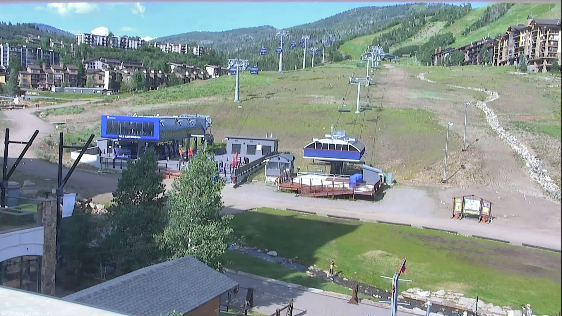 Steamboat Resort Christie Peak Express & Wild Blue Gondola Ropeway & Ski Slopes Live Cam - Steamboat Springs, Routt County, Colorado, USA