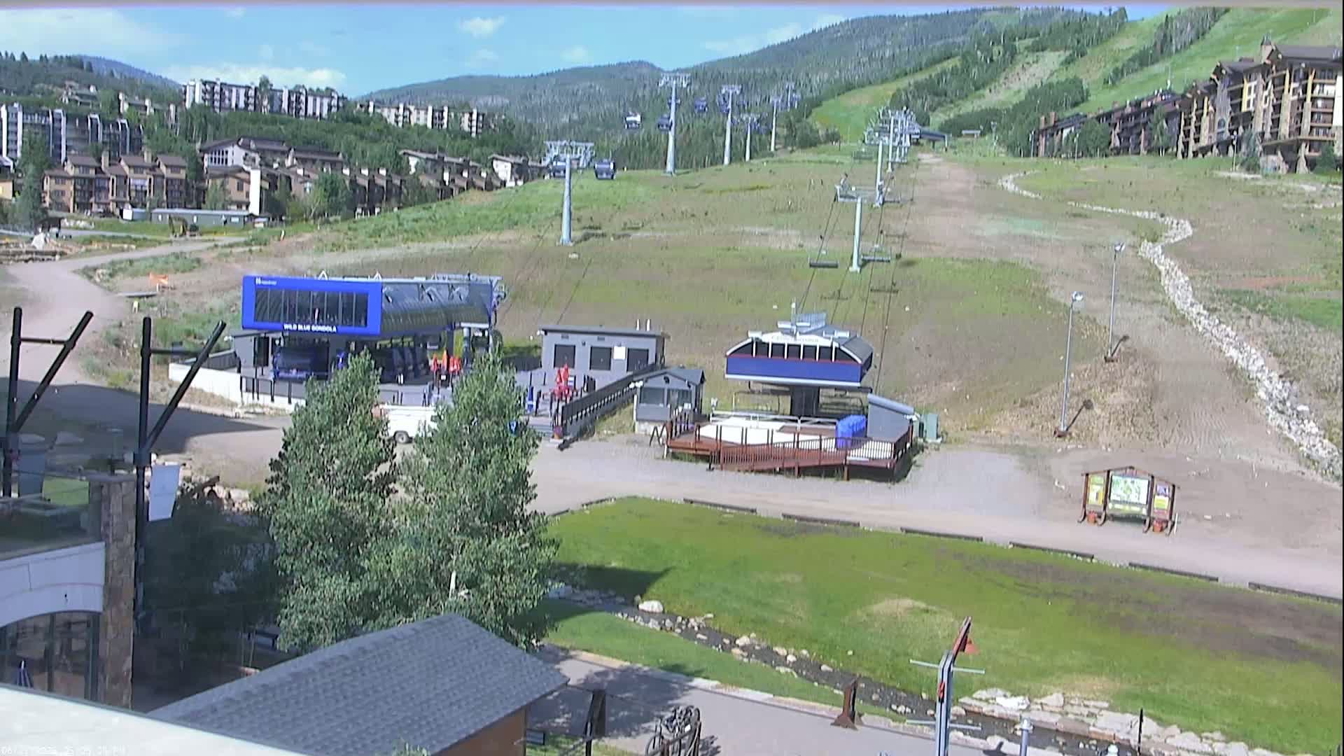 Steamboat Resort Christie Peak Express & Wild Blue Gondola Ropeway & Ski Slopes Live Cam - Steamboat Springs, Routt County, Colorado, USA