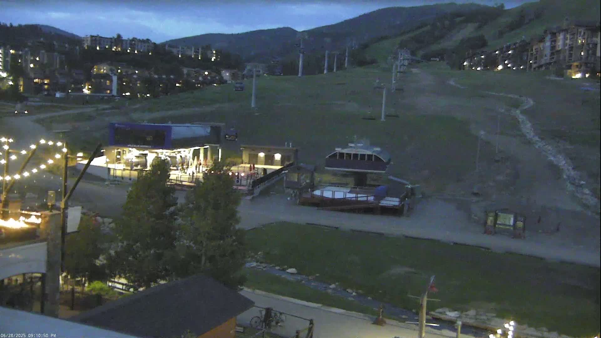 Steamboat Resort Christie Peak Express & Wild Blue Gondola Ropeway & Ski Slopes Live Cam - Steamboat Springs, Routt County, Colorado, USA