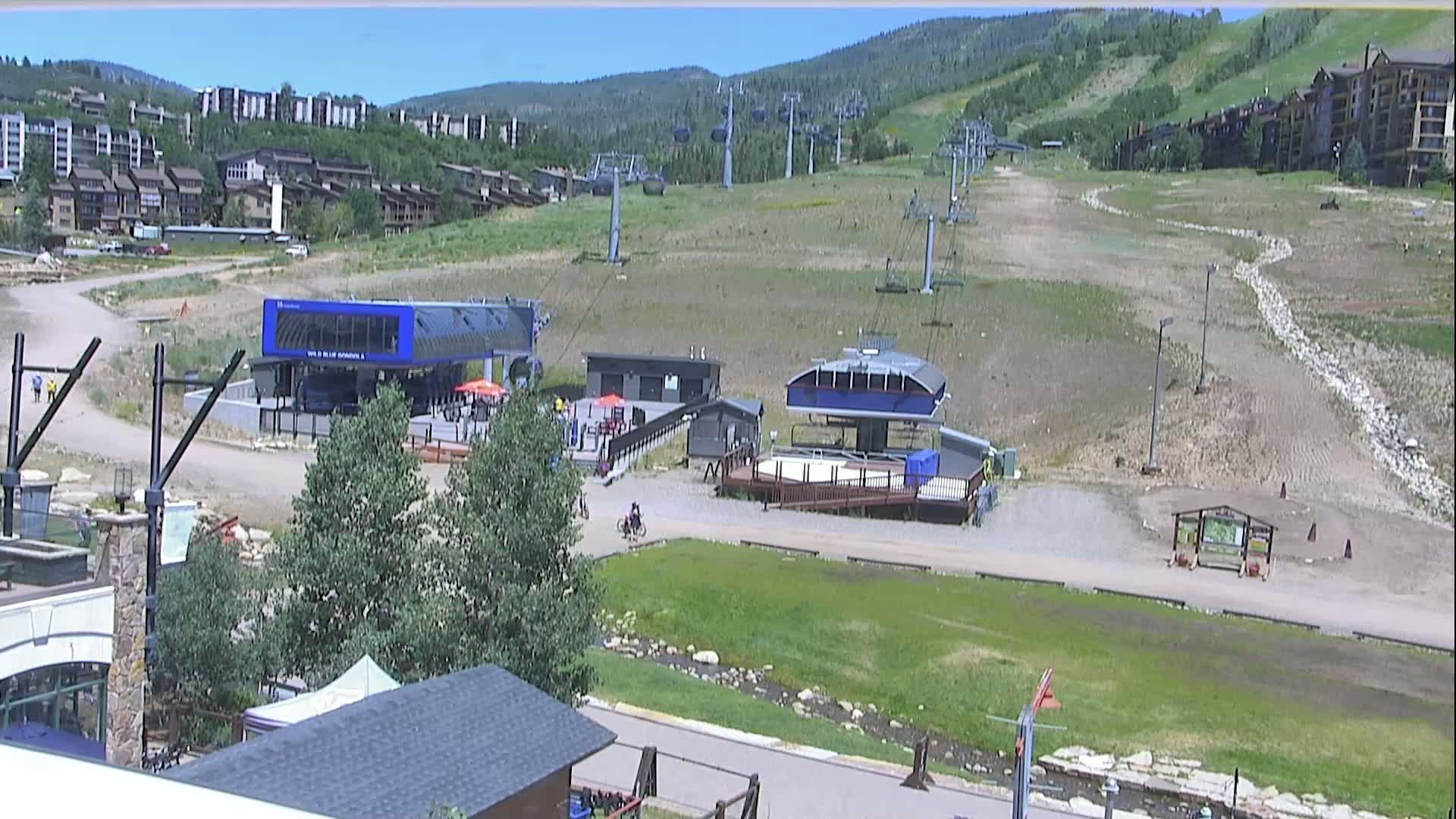 Steamboat Resort Christie Peak Express & Wild Blue Gondola Ropeway & Ski Slopes Live Cam - Steamboat Springs, Routt County, Colorado, USA